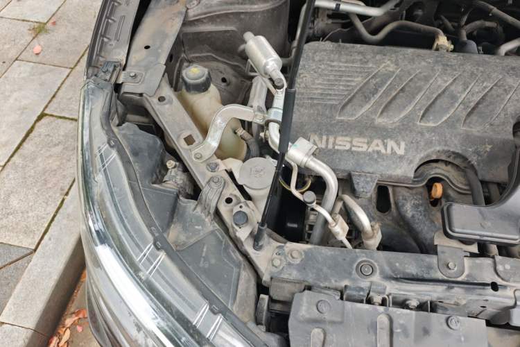 Used Nissan Qashqai 2019 2.0L CVT Luxury Edition Engine Bay Right