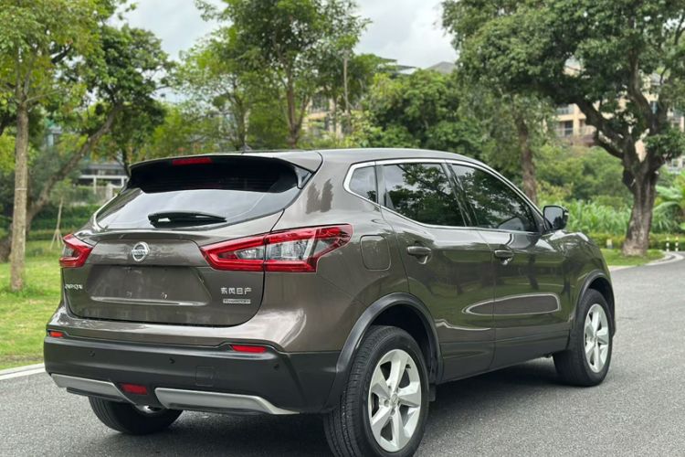 Used Nissan Qashqai 2019 2.0L CVT Smart Enjoyment Version Exterior 2