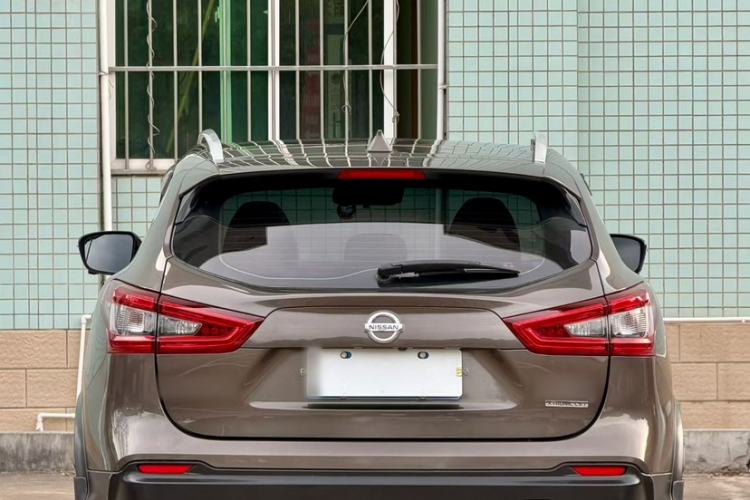 Used Nissan Qashqai 2019 2.0L CVT Luxury Edition Exterior 3