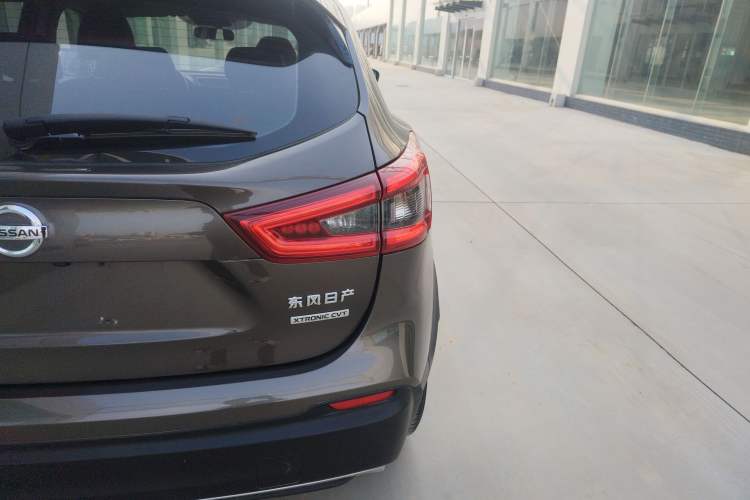 Used Nissan Qashqai 2019 2.0L CVT Smart Enjoyment Version Exterior 3