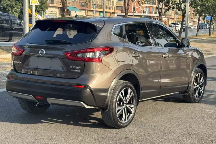 Used Nissan Qashqai 2019 2.0L CVT Luxury Edition Exterior 4