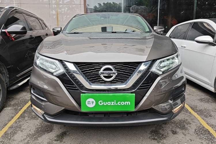 Used Nissan Qashqai 2019 2.0L CVT Luxury Edition Front