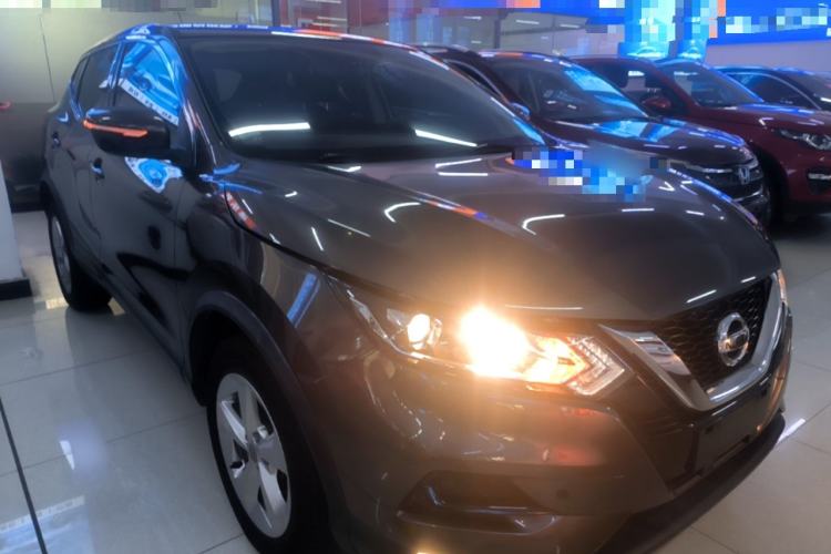 Used Nissan Qashqai 2019 2.0L CVT Smart Enjoyment Version Front Right 45 Deg