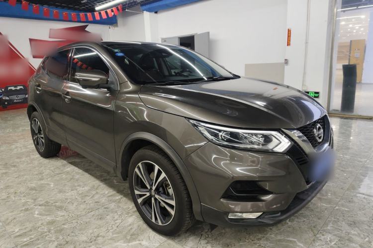 Used Nissan Qashqai 2019 2.0L CVT Luxury Edition Front Right 45 Deg