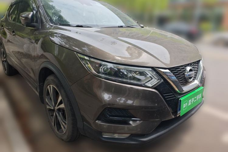 Used Nissan Qashqai 2019 2.0L CVT Luxury Edition Front Right 45 Deg