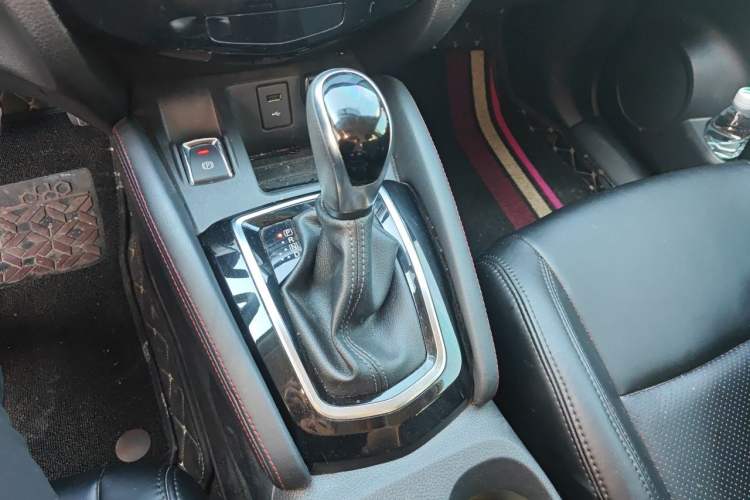Used Nissan Qashqai 2019 2.0L CVT Smart Enjoyment Version Gear Lever