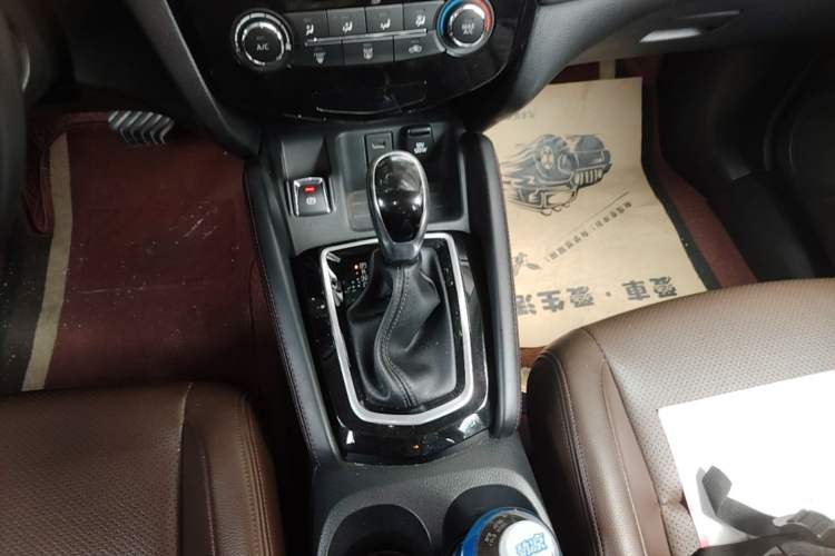 Used Nissan Qashqai 2019 2.0L CVT Smart Enjoyment Version Gear Lever