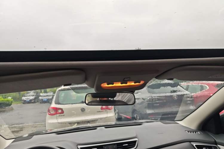 Used Nissan Qashqai 2019 2.0L CVT Luxury Edition Headliner