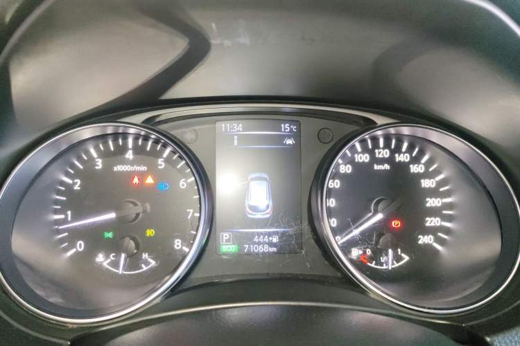 Used Nissan Qashqai 2019 2.0L CVT Luxury Edition Instrument Cluster