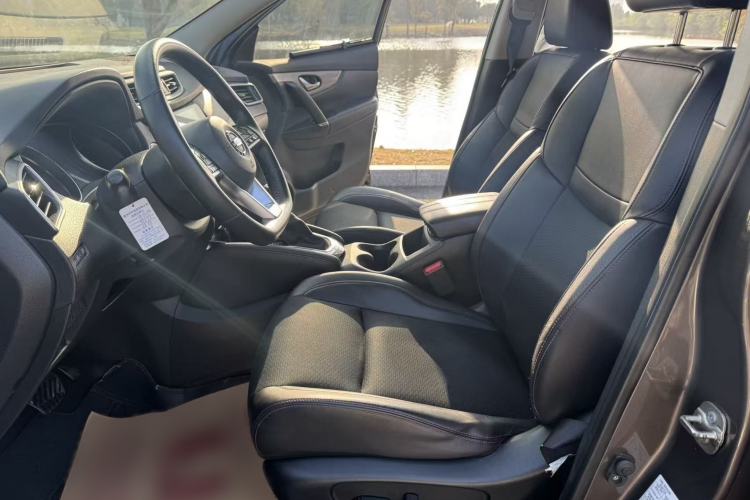 Used Nissan Qashqai 2019 2.0L CVT Luxury Edition Interior 1