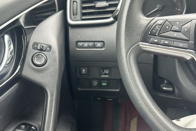 Used Nissan Qashqai 2019 2.0L CVT Smart Enjoyment Version Interior 3