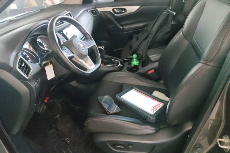 Used Nissan Qashqai 2019 2.0L CVT Luxury Edition Left Front Seat