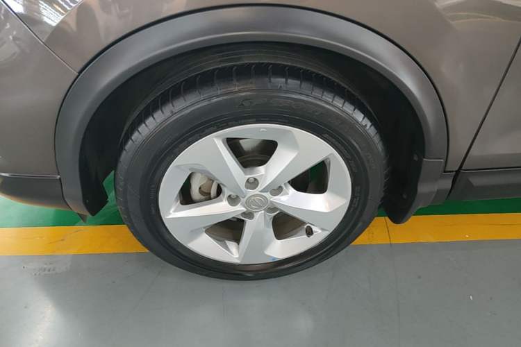 Used Nissan Qashqai 2019 2.0L CVT Smart Enjoyment Version Left Front Wheel Hub