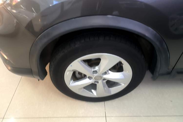 Used Nissan Qashqai 2019 2.0L CVT Smart Enjoyment Version Left Front Wheel Hub