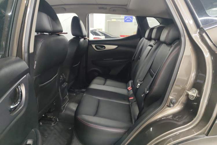 Used Nissan Qashqai 2019 2.0L CVT Luxury Edition Left Rear Seat
