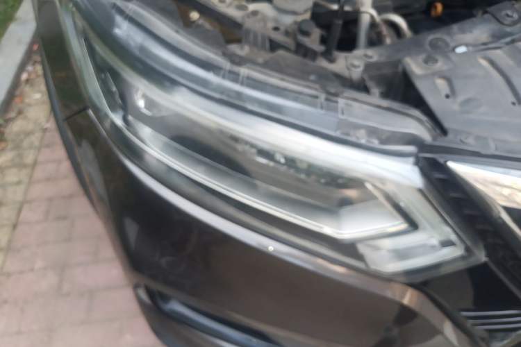 Used Nissan Qashqai 2019 2.0L CVT Luxury Edition Right Front Headlight