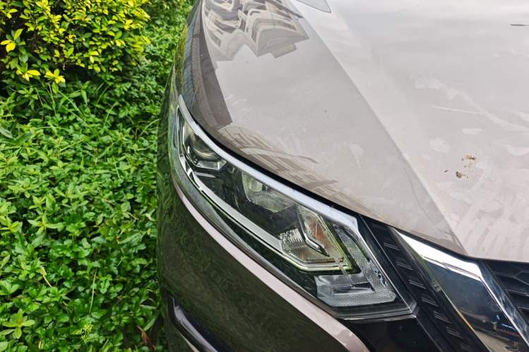 Used Nissan Qashqai 2019 2.0L CVT Smart Enjoyment Version Right Front Headlight