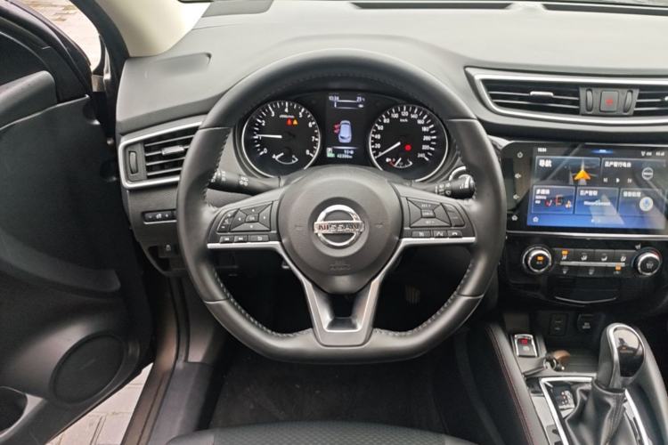 Used Nissan Qashqai 2019 2.0L CVT Luxury Edition Steering Wheel