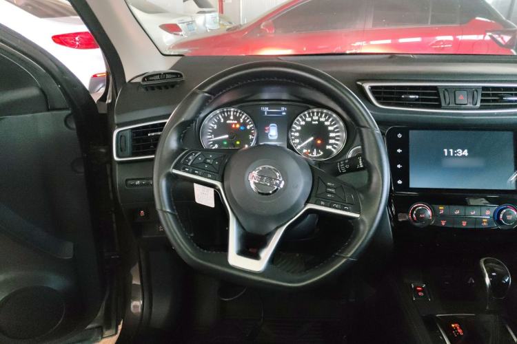 Used Nissan Qashqai 2019 2.0L CVT Luxury Edition Steering Wheel