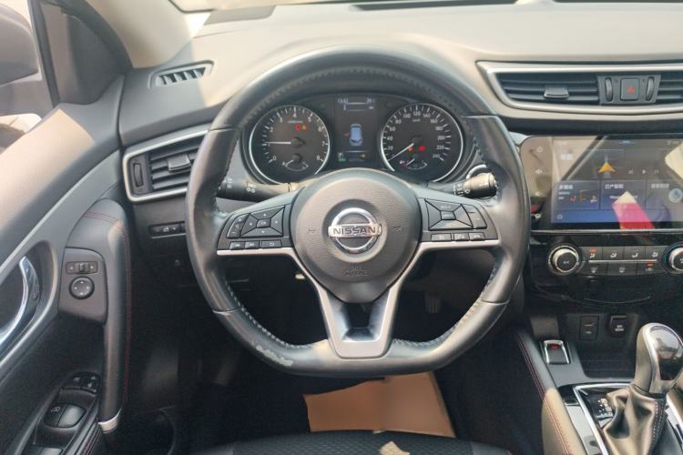 Used Nissan Qashqai 2019 2.0L CVT Luxury Edition Steering Wheel