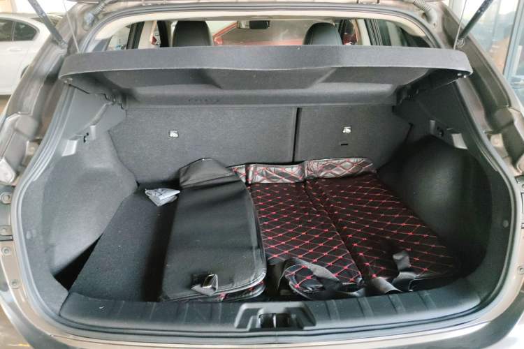 Used Nissan Qashqai 2019 2.0L CVT Luxury Edition Trunk