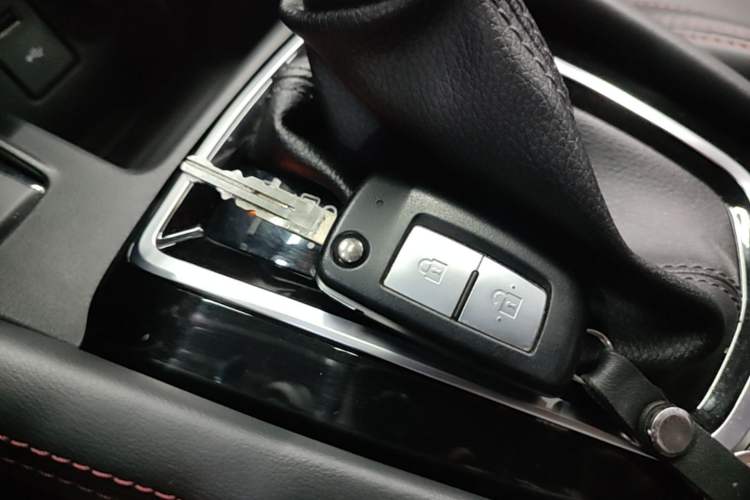 Used Nissan Qashqai 2019 2.0L CVT Smart Enjoyment Version Vehicle Key