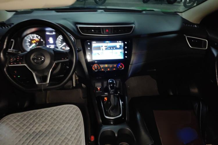 Used Nissan Qashqai 2019 2.0L CVT Smart Enjoyment Version Center Console