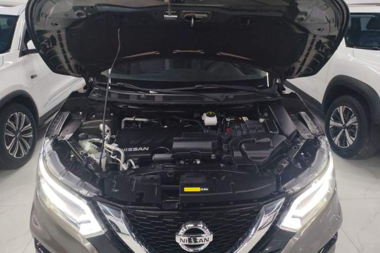 Used Nissan Qashqai 2019 2.0L CVT Luxury Edition Engine Bay