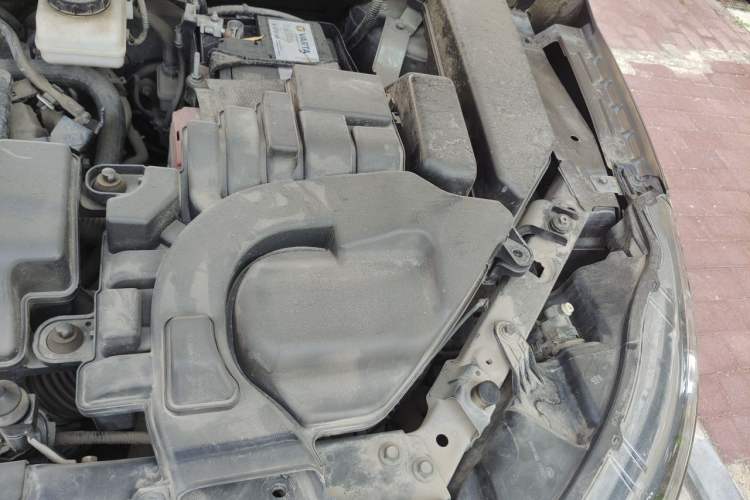 Used Nissan Qashqai 2019 2.0L CVT Luxury Edition Engine Bay Left