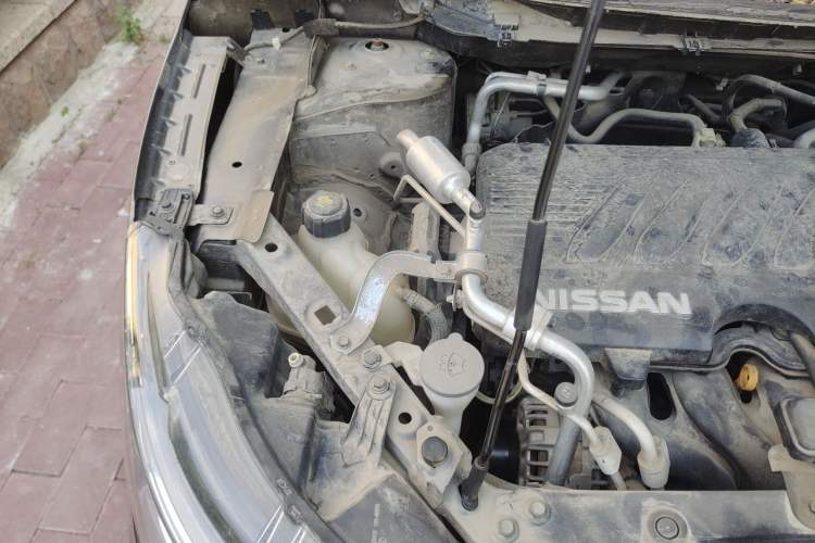 Used Nissan Qashqai 2019 2.0L CVT Luxury Edition Engine Bay Right