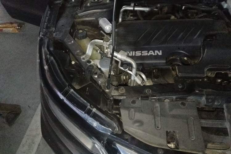 Used Nissan Qashqai 2019 2.0L CVT Luxury Edition Engine Bay Right