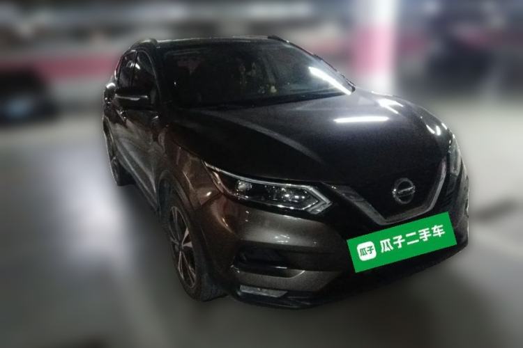 Used Nissan Qashqai 2019 2.0L CVT Luxury Edition Front Right 45 Deg