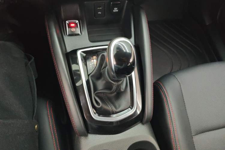 Used Nissan Qashqai 2019 2.0L CVT Smart Enjoyment Version Gear Lever