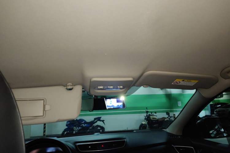 Used Nissan Qashqai 2019 2.0L CVT Smart Enjoyment Version Headliner