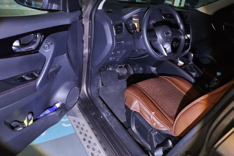 Used Nissan Qashqai 2019 2.0L CVT Smart Enjoyment Version Interior 3