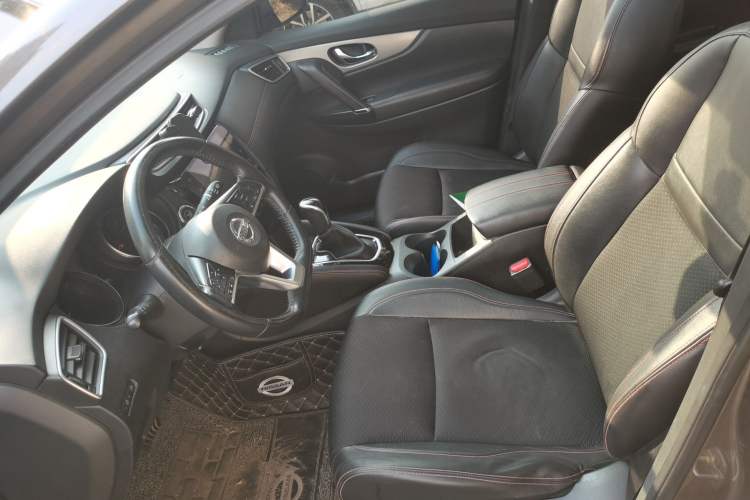 Used Nissan Qashqai 2019 2.0L CVT Luxury Edition Left Front Seat