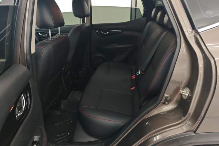 Used Nissan Qashqai 2019 2.0L CVT Smart Enjoyment Version Left Rear Seat