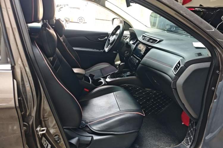 Used Nissan Qashqai 2019 2.0L CVT Smart Enjoyment Version Right Front Seat