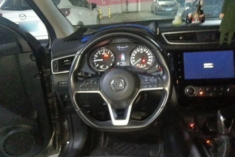 Used Nissan Qashqai 2019 2.0L CVT Luxury Edition Steering Wheel