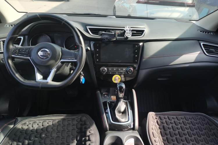 Used Nissan Qashqai 2019 2.0L CVT Smart Enjoyment Version Center Console