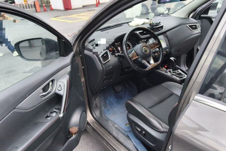 Used Nissan Qashqai 2019 2.0L CVT Luxury Edition Driver Seat
