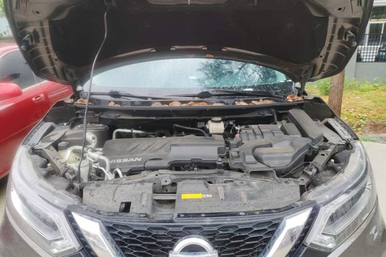 Used Nissan Qashqai 2019 2.0L CVT Luxury Edition Engine Bay