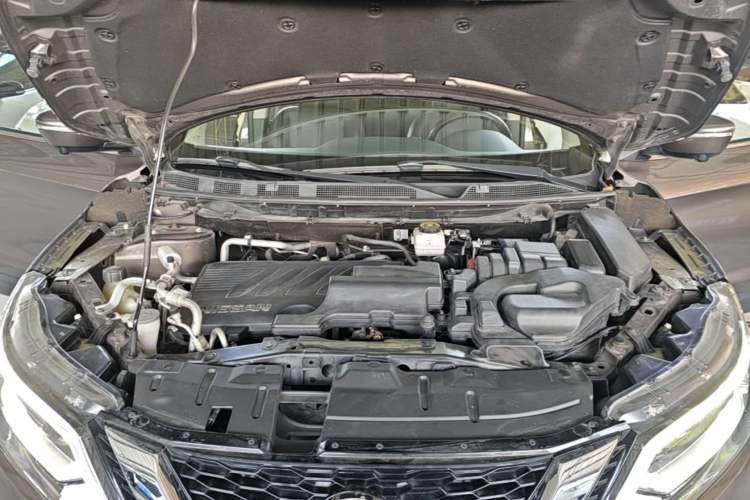 Used Nissan Qashqai 2019 2.0L CVT Luxury Edition Engine Bay