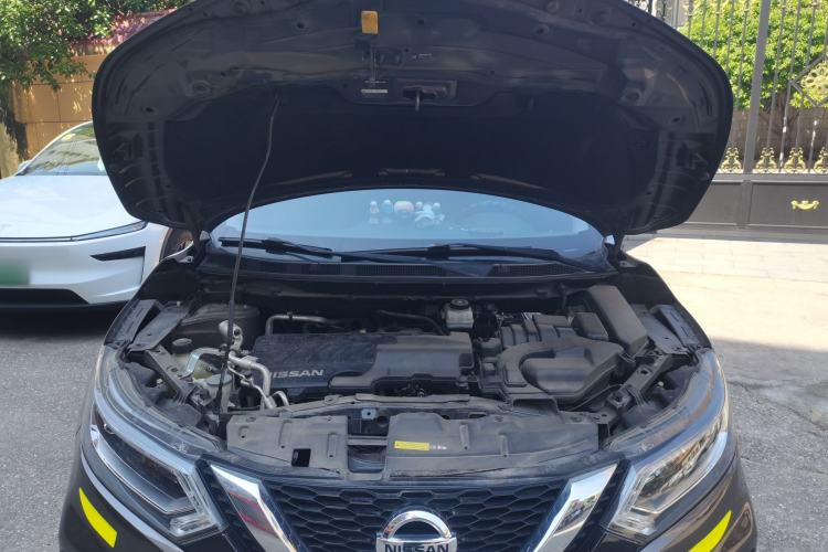 Used Nissan Qashqai 2019 2.0L CVT Luxury Edition Engine Bay