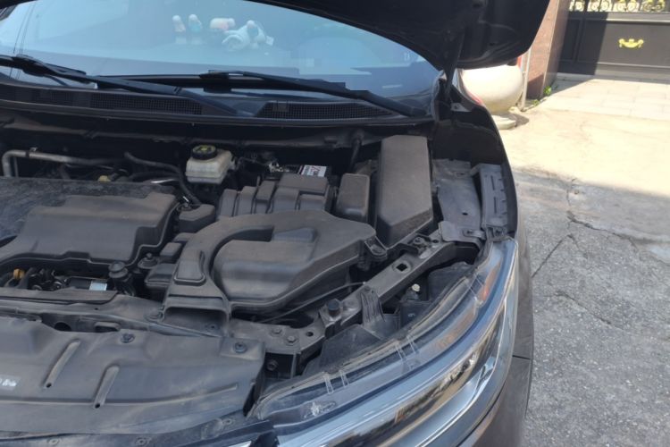 Used Nissan Qashqai 2019 2.0L CVT Luxury Edition Engine Bay Left