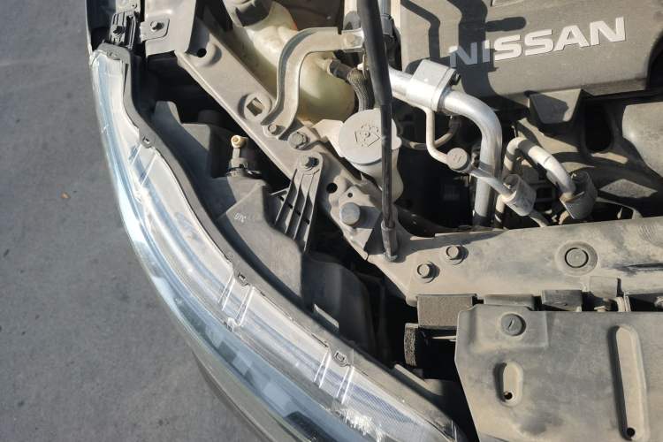 Used Nissan Qashqai 2019 2.0L CVT Smart Enjoyment Version Engine Bay Right