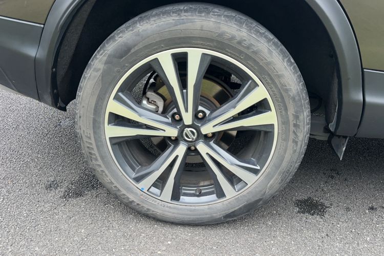 Used Nissan Qashqai 2019 2.0L CVT Luxury Edition Exterior 3