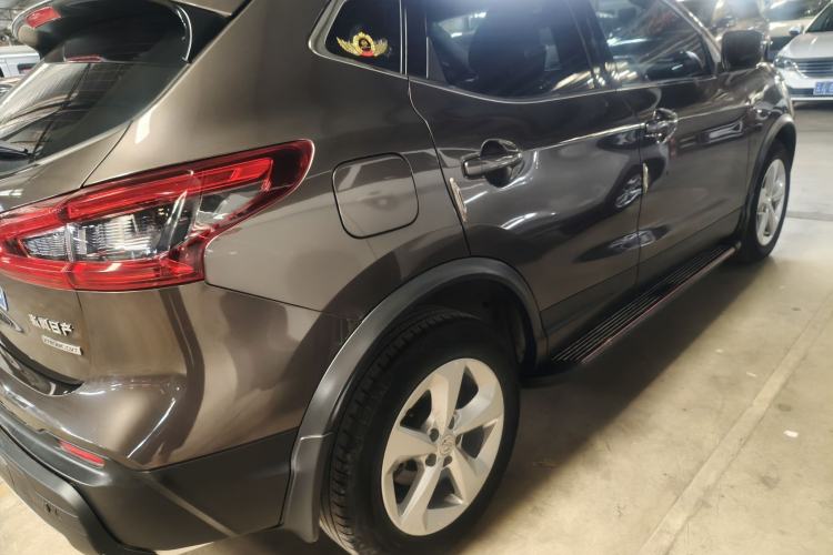 Used Nissan Qashqai 2019 2.0L CVT Smart Enjoyment Version Exterior 6