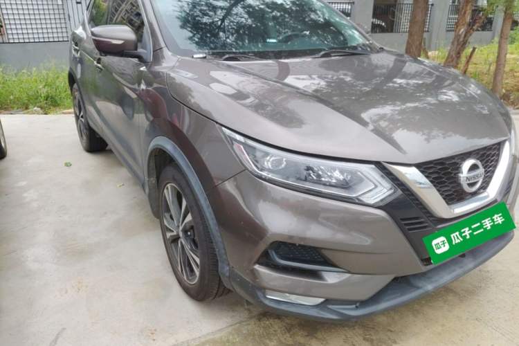 Used Nissan Qashqai 2019 2.0L CVT Luxury Edition Front Right 45 Deg