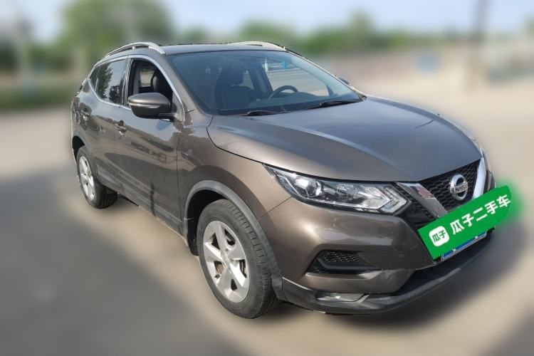 Used Nissan Qashqai 2019 2.0L CVT Smart Enjoyment Version Front Right 45 Deg